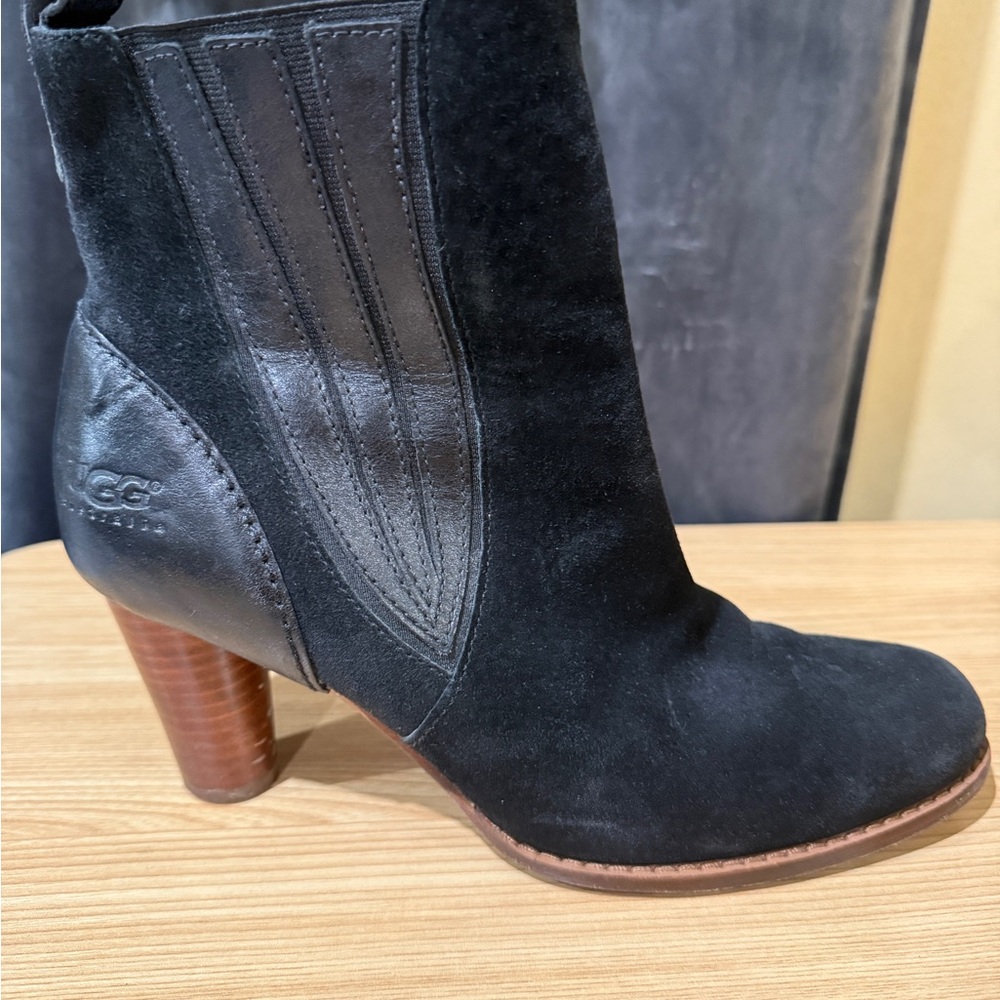 UGG Black Heeled Boots with Suede Finish